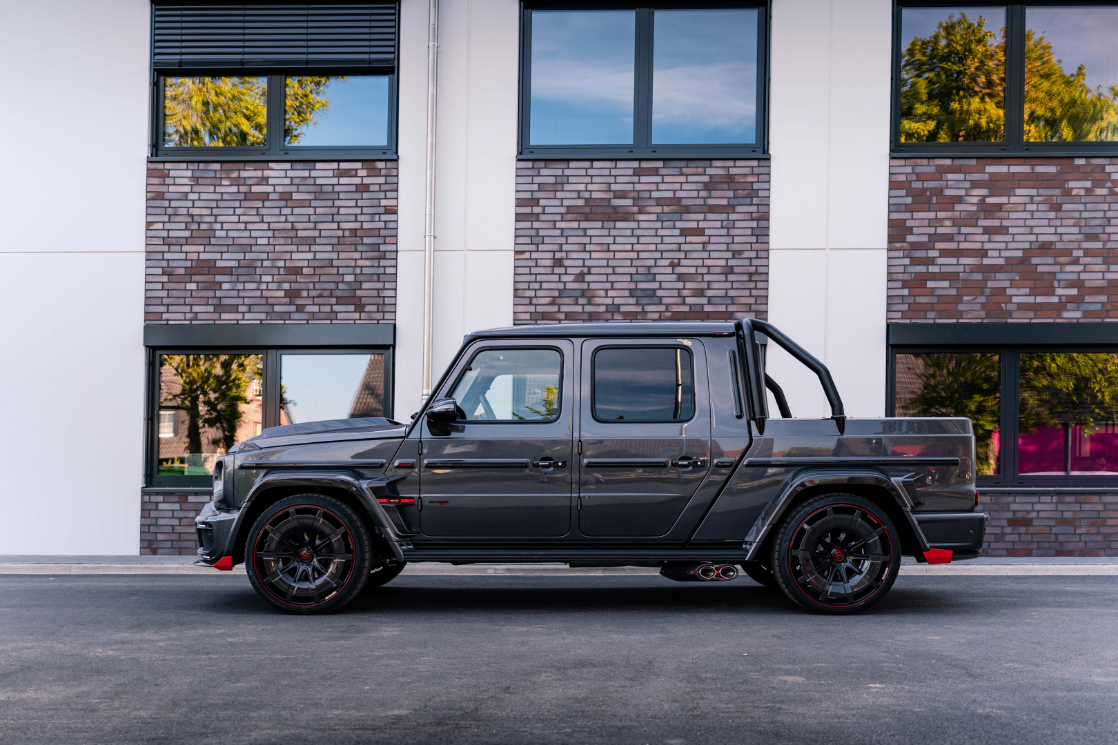 SMALL_BRABUS P 900 Rocket Edition - Mercedes AMG G63_Outdoor (12)